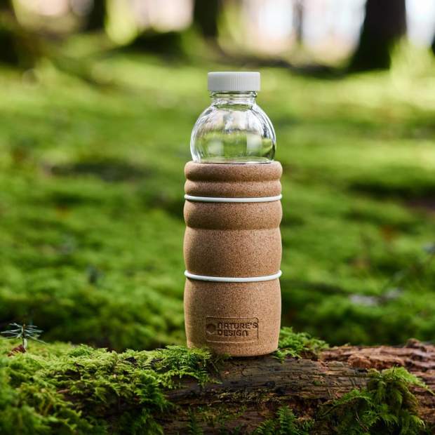 CORK Trinkflasche aus Glas mit Korkmantel und Biokunststoff-Verschlussdeckel